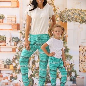 Modern Butterfly Company Joggers M fits 8-10